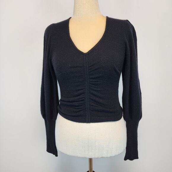 Frame Cashmere Sweater Size M Black Cropped Bell Sleeve Shirred V-neck Luxe Chic - Picture 1 of 14